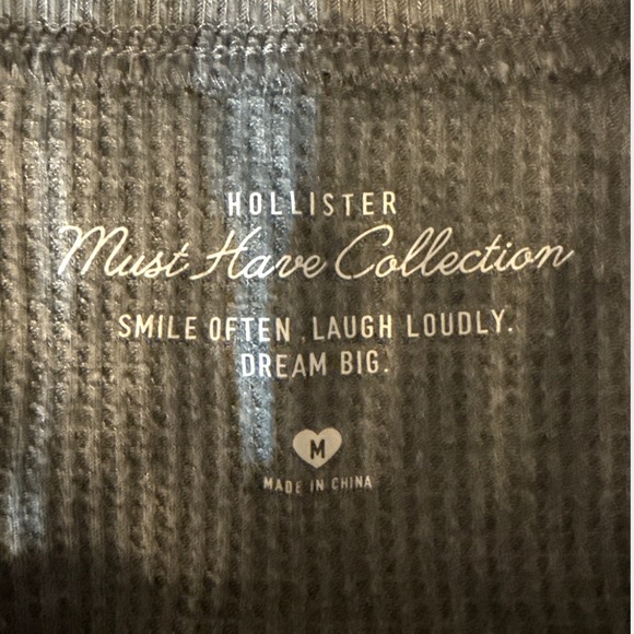 Hollister Grey Cropped Thermal Tee - Picture 5 of 7